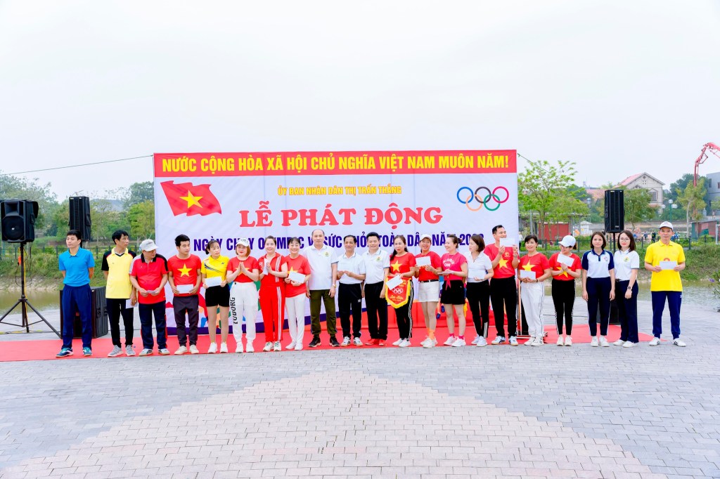 Ngày chạy Olympic vì sức khỏe toàn dân tại thị trấn Thắng năm&nbsp;2023