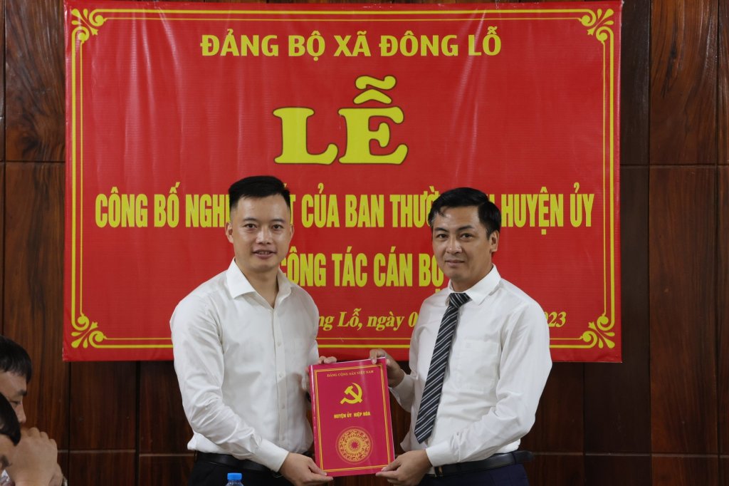 Hiệp Hòa công bố Nghị quyết của BTV Huyện ủy về công tác cán&nbsp;bộ