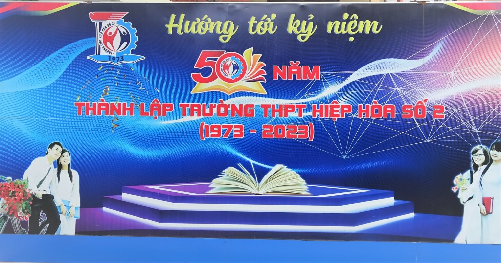 Lãnh đạo trường THPT Hiệp Hoà số 2: Gặp mặt đại diện các khoá học sinh, hướng tới kỷ niệm 50 năm thành lập trường (&nbsp;1973-2023)