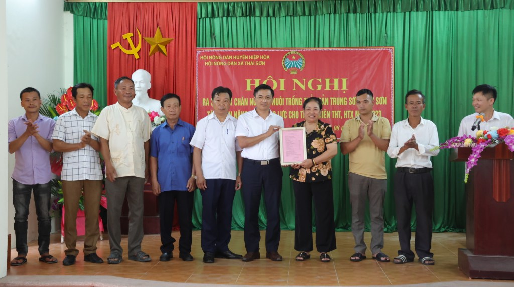 Hiệp Hòa thành lập và ra mắt HTX Chăn nuôi và Nuôi trồng Thủy sản Trung Sơn, xã Thái&nbsp;Sơn