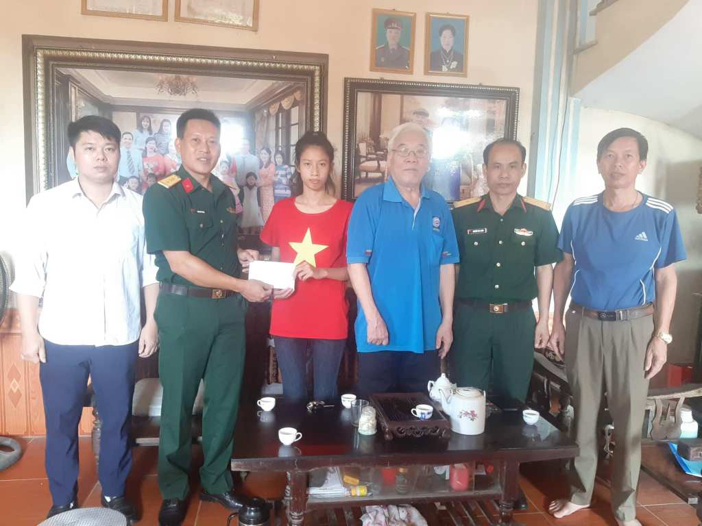 Ban Chỉ huy Quân sự Hiệp Hòa hỗ trợ, đỡ đầu trẻ mồ&nbsp;côi