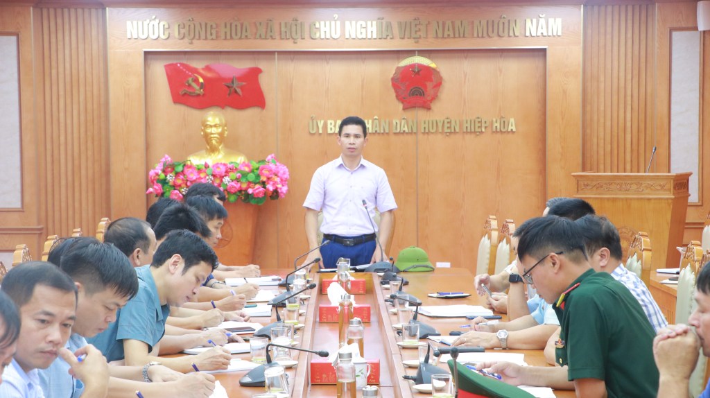 Nước lũ sông Cầu lên cao, Hiệp Hòa lên phương án khẩn cấp chống lụt và di rời&nbsp;dân