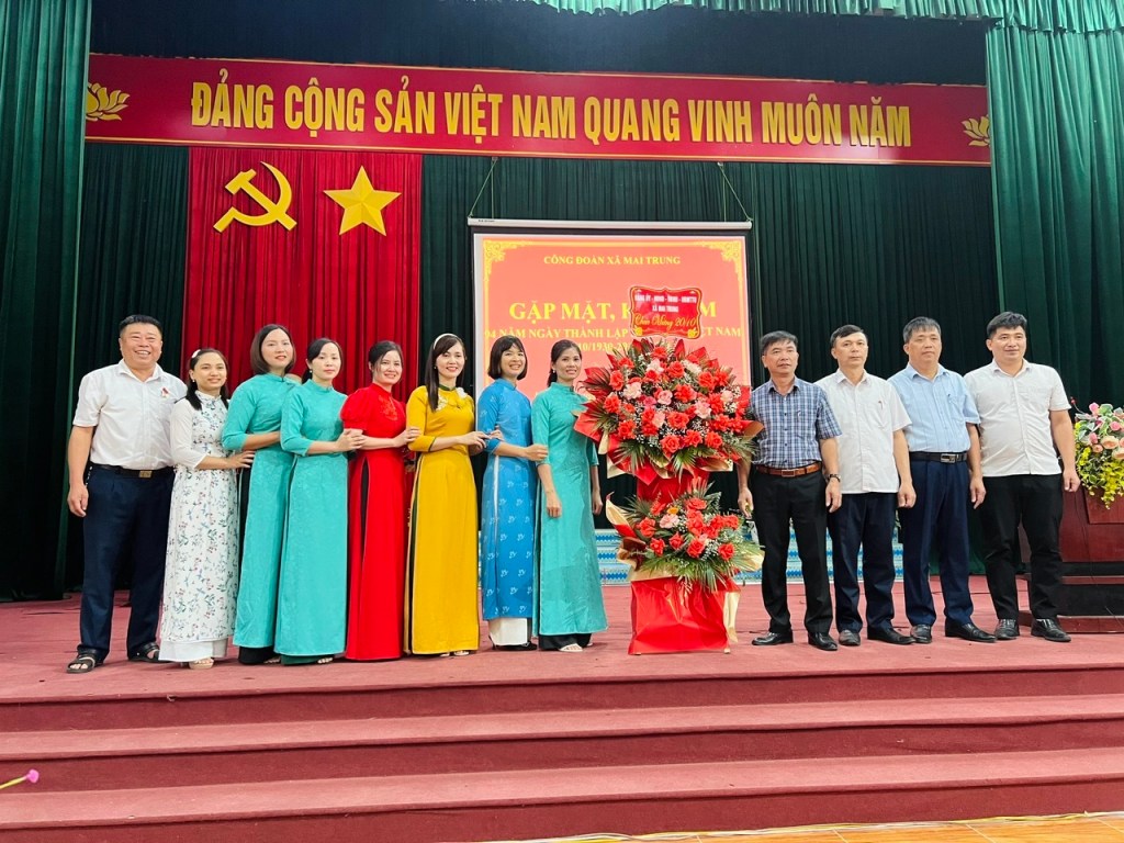 Công đoàn xã Mai Trung tổ chức tọa đàm gặp mặt nhân kỷ niệm 94 năm ngày thành lập Hội liên hiệp Phụ nữ Việt Nam (20/10/1930 –&nbsp;20/10/2024)