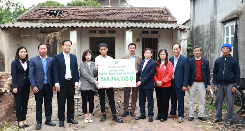 2 chị em mồ côi tại xã Mai Trung được bạn đọc Báo Dân trí giúp đỡ hơn 544 triệu&nbsp;đồng