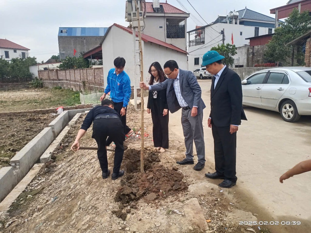 Xã Mai Trung tổ chức Lễ phát động Tết trồng cây “Đời đời nhớ ơn Bác Hồ” và Hưởng ứng Chương trình trồng một tỷ cây xanh giai đoạn 2021 –&nbsp;2025