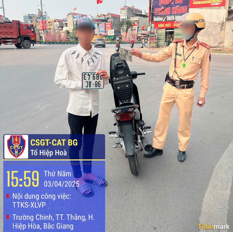 Tổ địa bàn huyện Hiệp Hòa tăng cường tuần tra, xử lý học sinh vi phạm luật giao&nbsp;thông