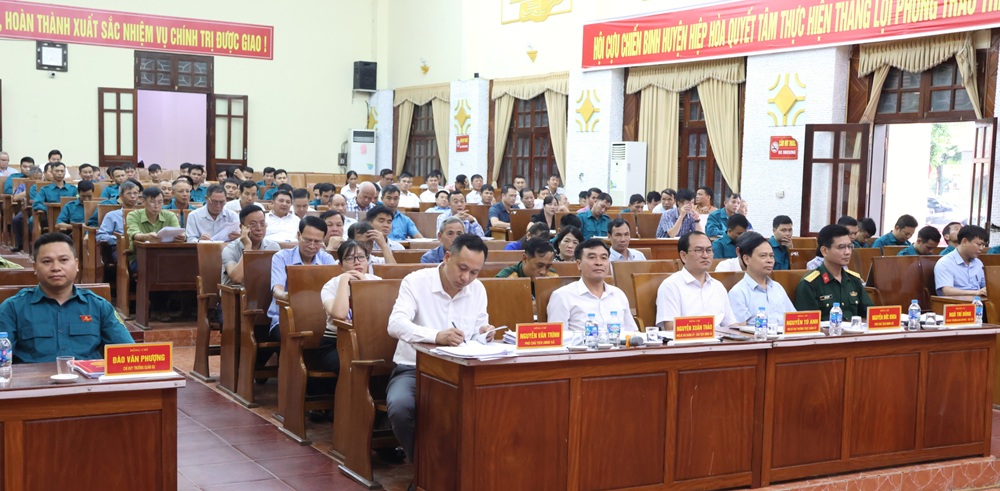 Hiệp Hòa: Công bố các Quyết định về công tác cán bộ và triển khai kế hoạch rà soát công dân trong độ tuổi sẵn sàng nhập ngũ năm&nbsp;2026.