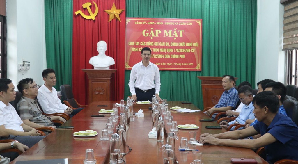 Xuân Cẩm gặp mặt, chia tay cán bộ, công chức nghỉ hưu, nghỉ công tác theo Nghị định 178 của Chính&nbsp;phủ