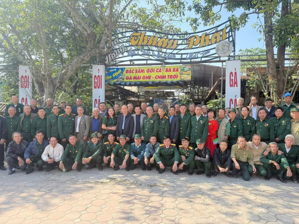 ĐỒNG ĐỘI ƠI ( Tặng những người đồng đội cùng nhập ngũ&nbsp;11/1978)