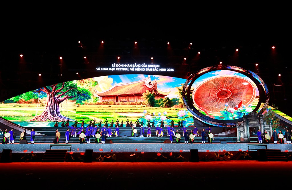 Những hoạt động đặc sắc tại đêm khai mạc Festival về miền di&nbsp;sản