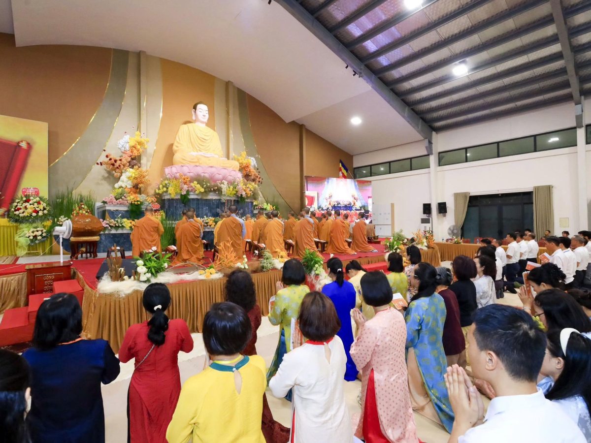 Đại lễ Phật đản Phật lịch tại chùa Linh&nbsp;Quang